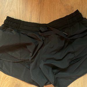 Lululemon Hotty Hot Low Rise Short